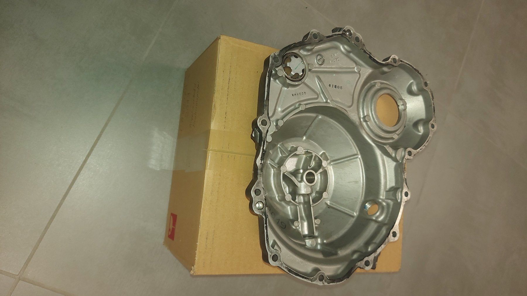Honda Tutti i ricambio per moto: Kupplungsdeckel Honda CB 500 XA – Usato da Kölliken venduto da motoleu 6