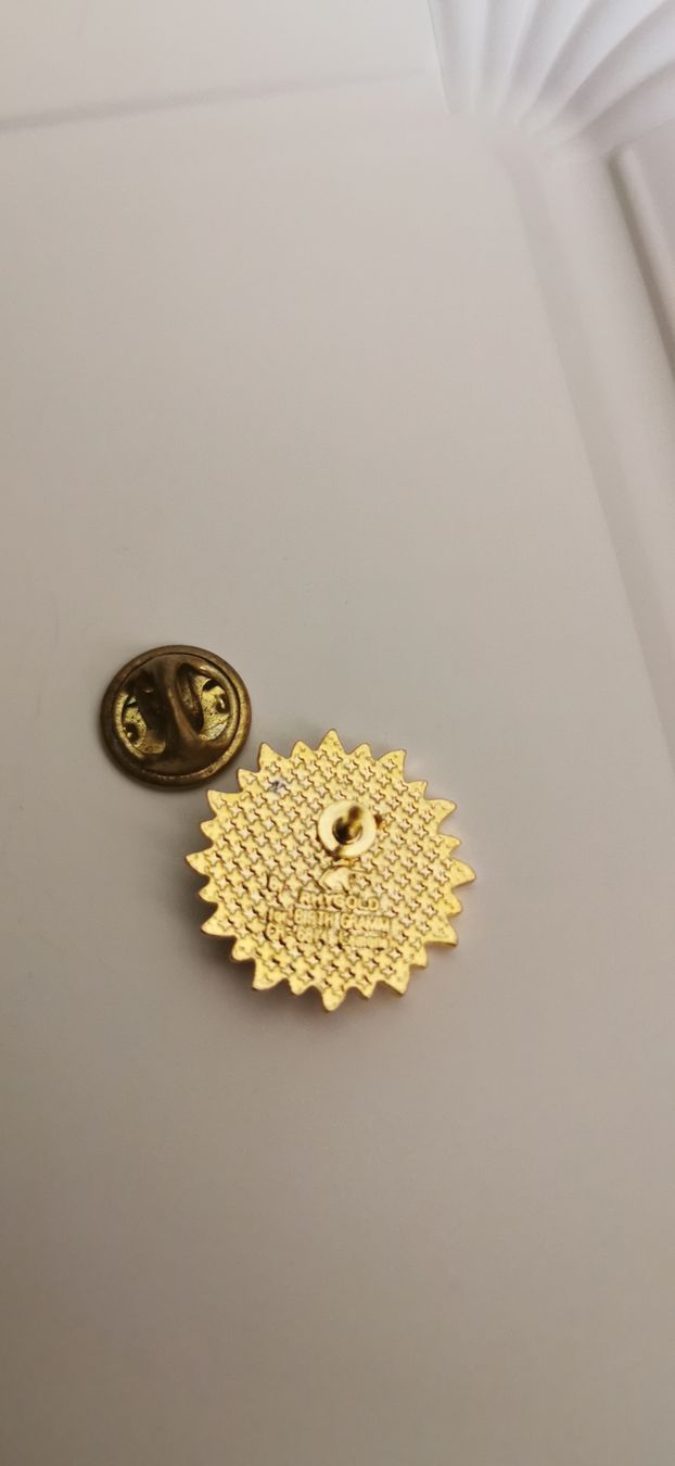 Placchette & Badge: Pin Soleil  – Usato da Genève venduto da vins50 1