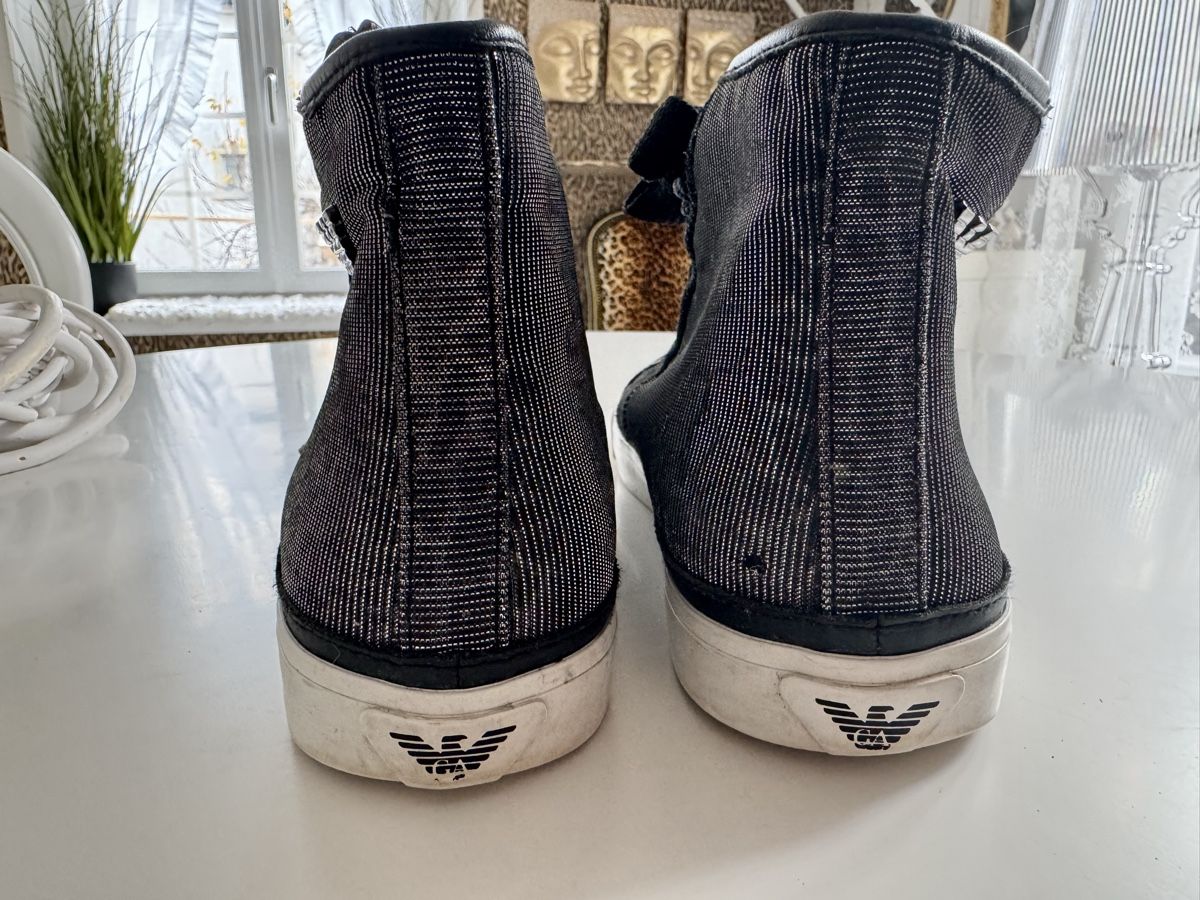 Armani Scarpe da donna: Armani sneaker leostyle – Usato da Niederurnen venduto da Chanel40 3