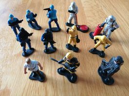 12 Spielfiguren, Einsatzkräfte, Polizisten, Rarität Vintage 