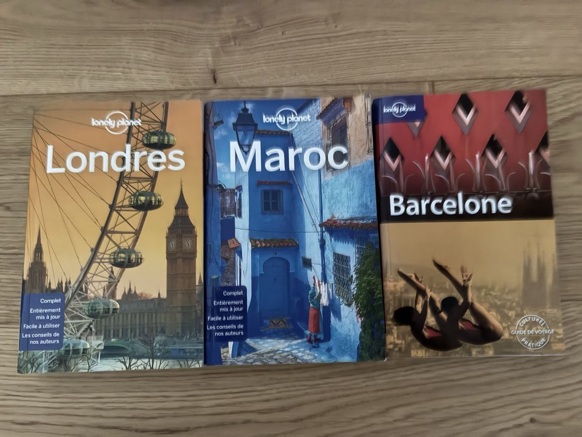 Libri: 3 guide Lonely Planet – Usato da Neyruz FR venduto da Shcc17