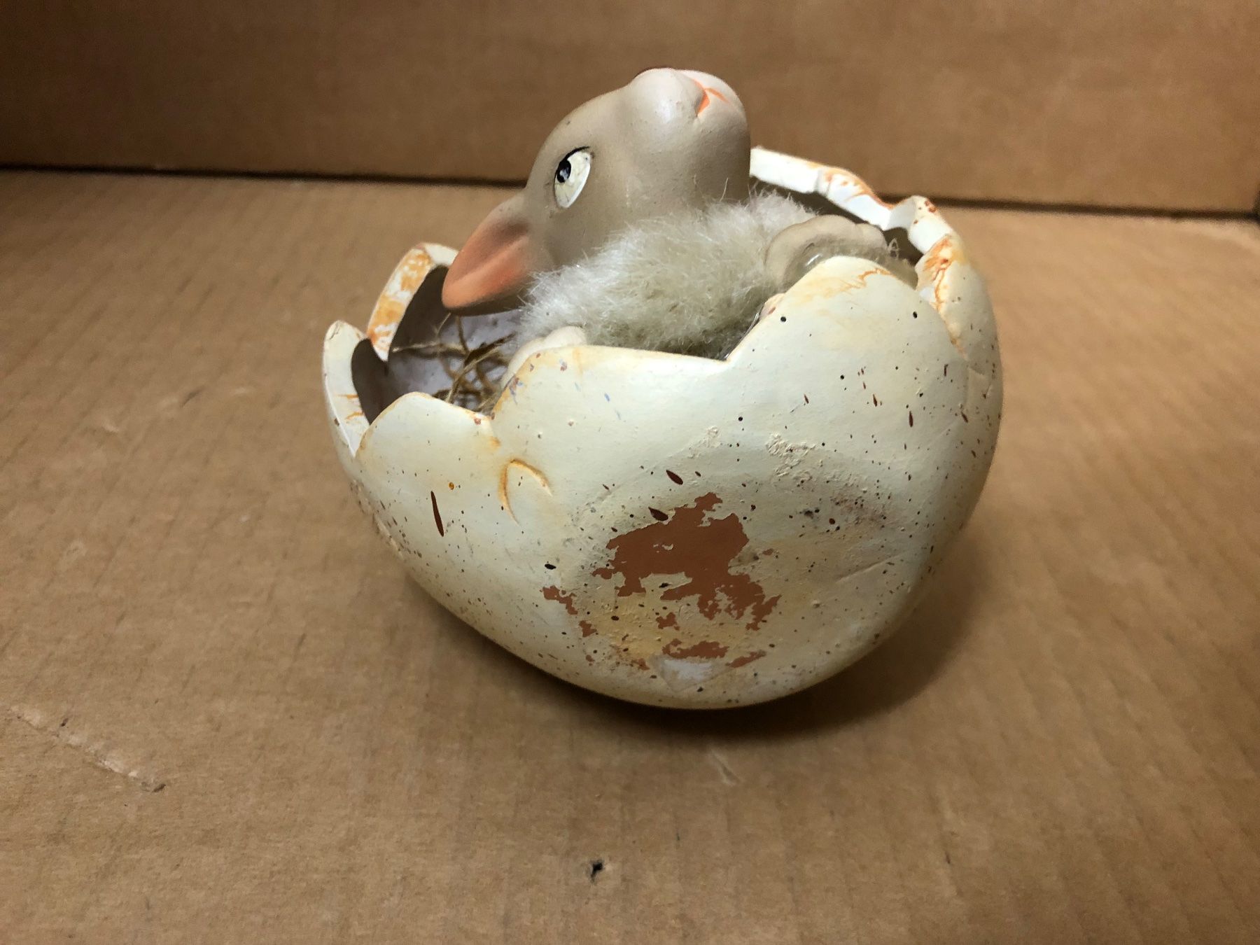 Tutte le decorazioni: Hase in Eierschale auf der Seite – Usato da Eschlikon TG venduto da 1.- 4