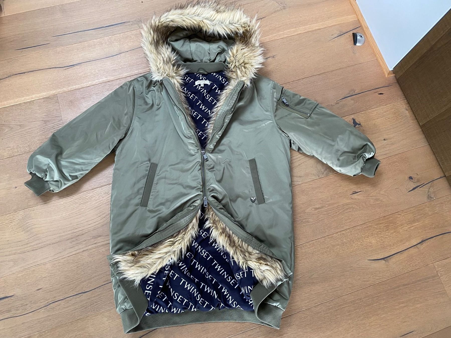 Twinset Giacche & Cappotti: Mädchen Parka TWINSET Gr. 12/152 – Usato da Richterswil venduto da Busanca 2