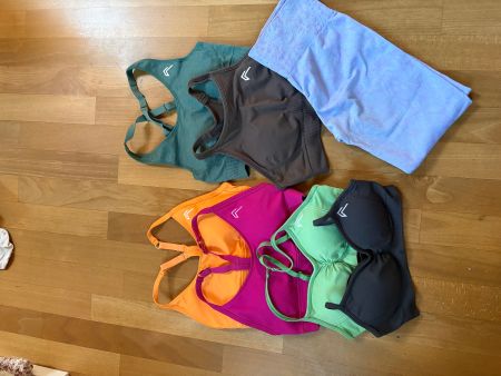 Oner Active Sport-BH‘s Grösse S, Gymshark Leggings Grösse S