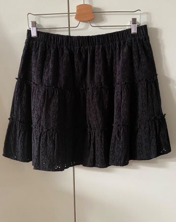 C&A Jupe noire à volants broderie anglaise 42 comme neuve