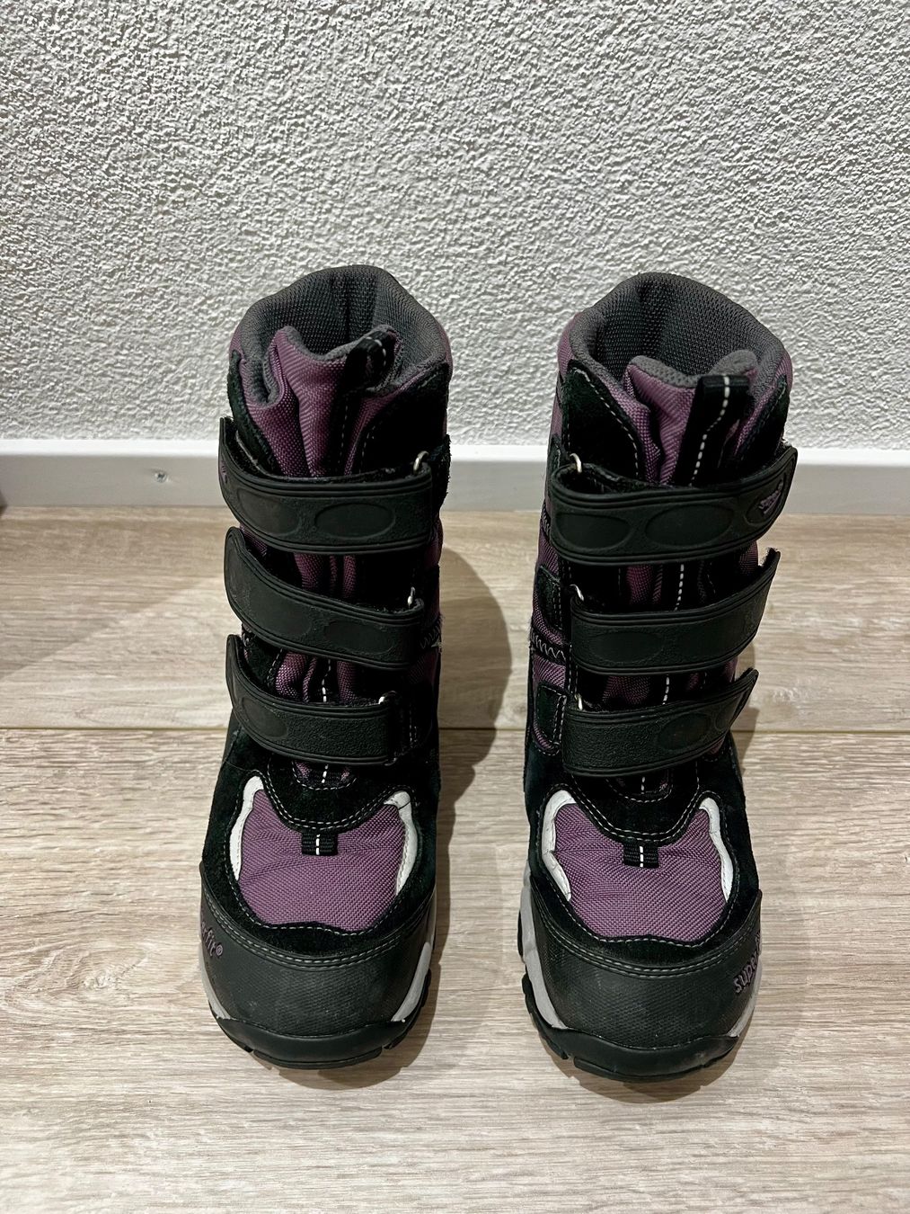 Scarpe per ragazzi: Winterstiefel Kinder, Gr. 34 – Usato da Dürnten venduto da Al666