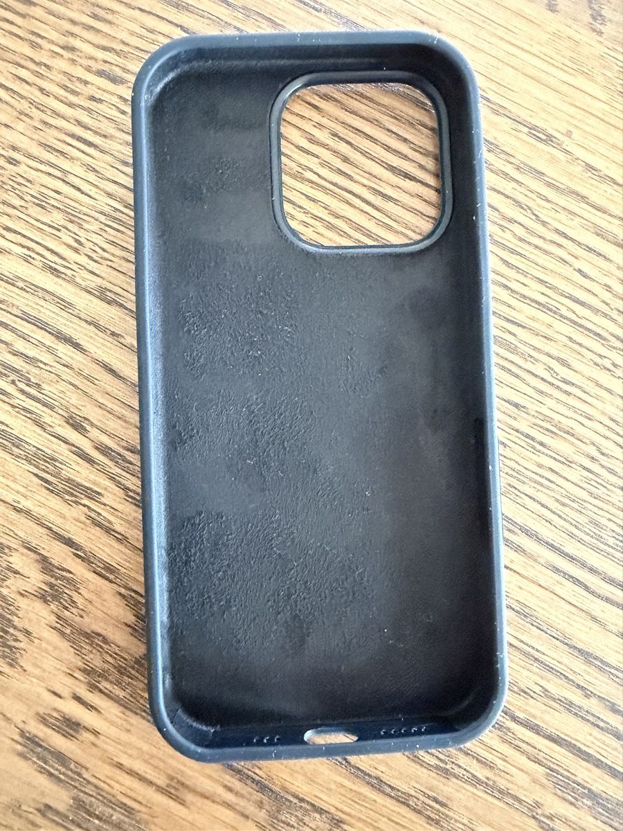 Cover & Protezioni schermo: Coque Apple iPhone 16 Pro noire - neuve – Nuovo e nell'imballaggio originale da Lausanne venduto da Stephaniesdressing 2