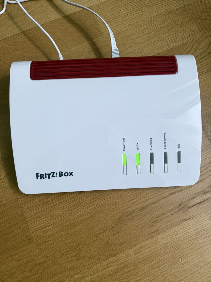 Fritz Modems & Router: Fritzbox 7590 SE inkl. Netzteil – Gebraucht aus Basel von Xela86 1