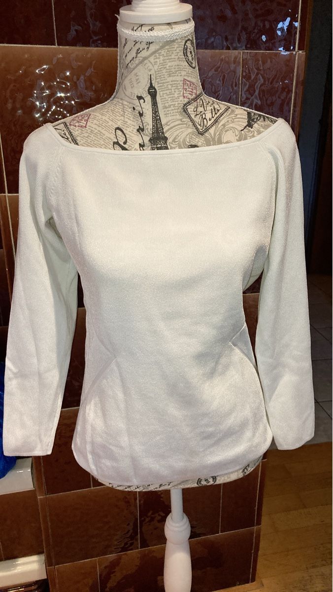 Maglioni & Felpe: ab 1.-Pullover,Gr.M,ideal für Frühling – Usato da Morschach venduto da leonie87