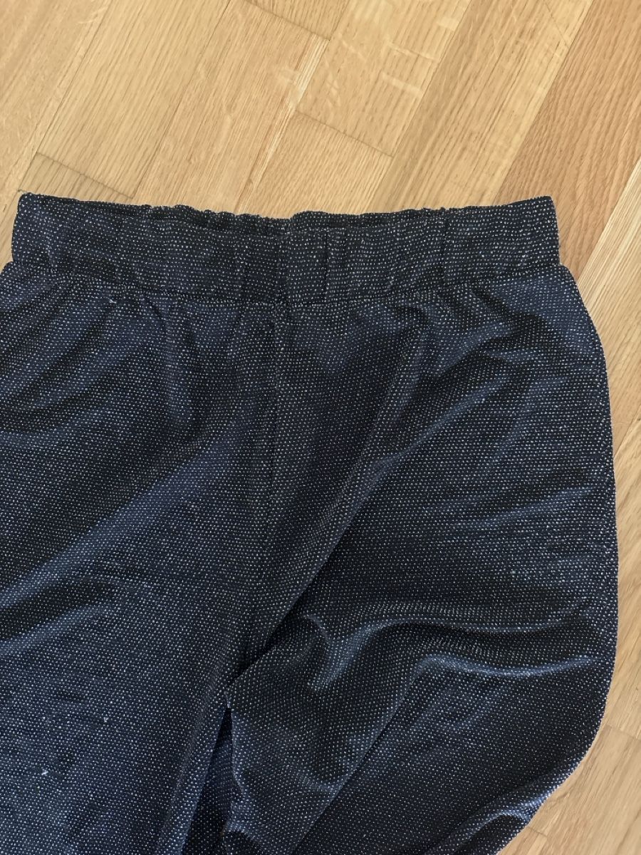 H&M Pantaloni: Pantalon pailleté – Usato da Bulle venduto da ali_7fns 1