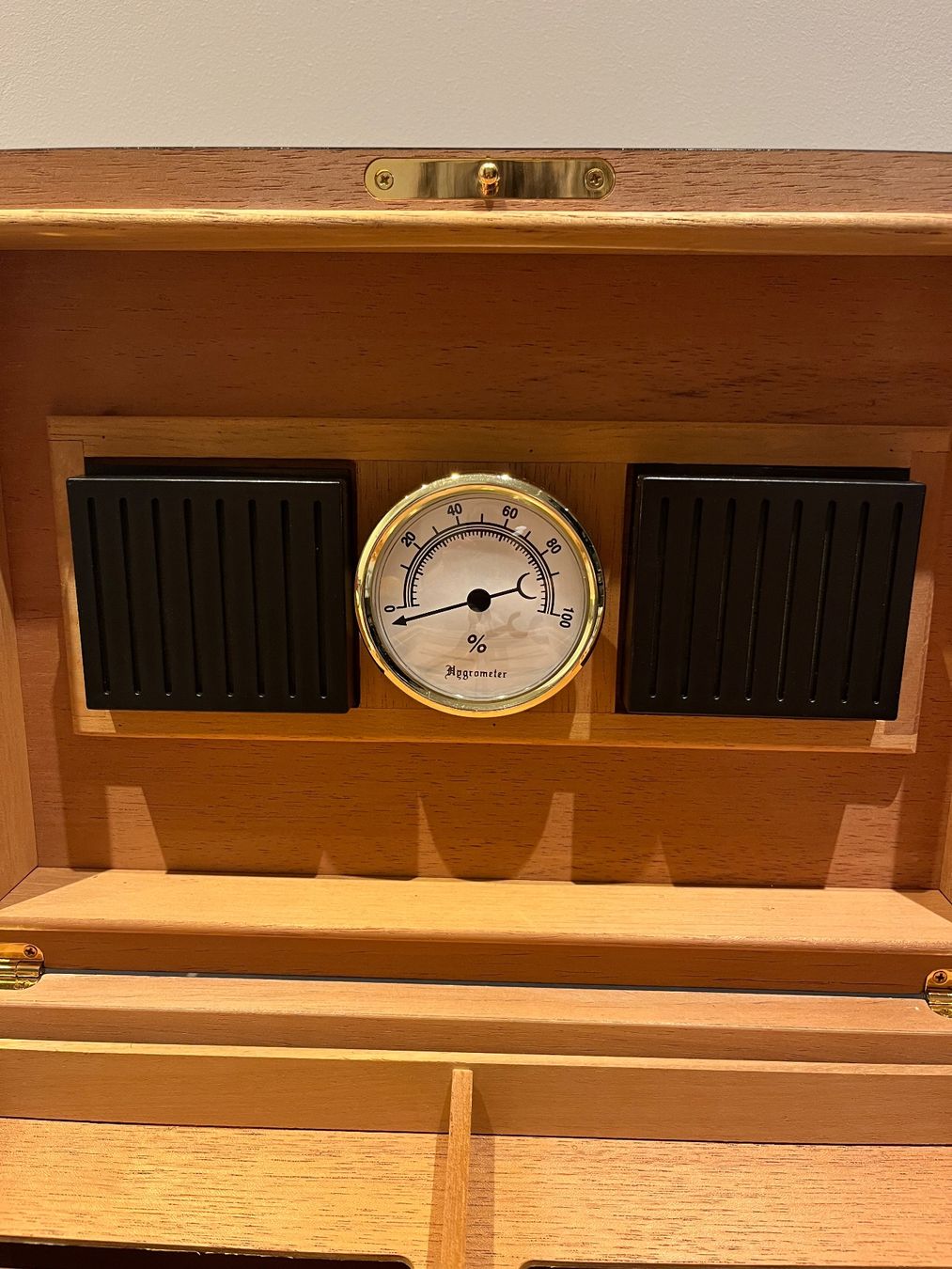 Humidificateurs: Humidor – Neuf (Voir description) à Pfäffikon SZ par MJTri 3