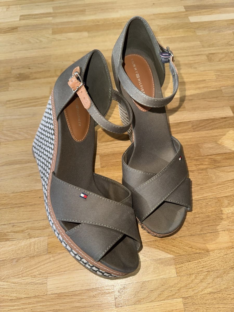 Tommy Hilfiger Damenschuhe: Espadrilles montantes Tommy – Neu (gemäss Beschreibung) aus Sion von kedelazic 5