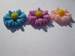 10 Deko Blumen Relief, 13mm, Mix