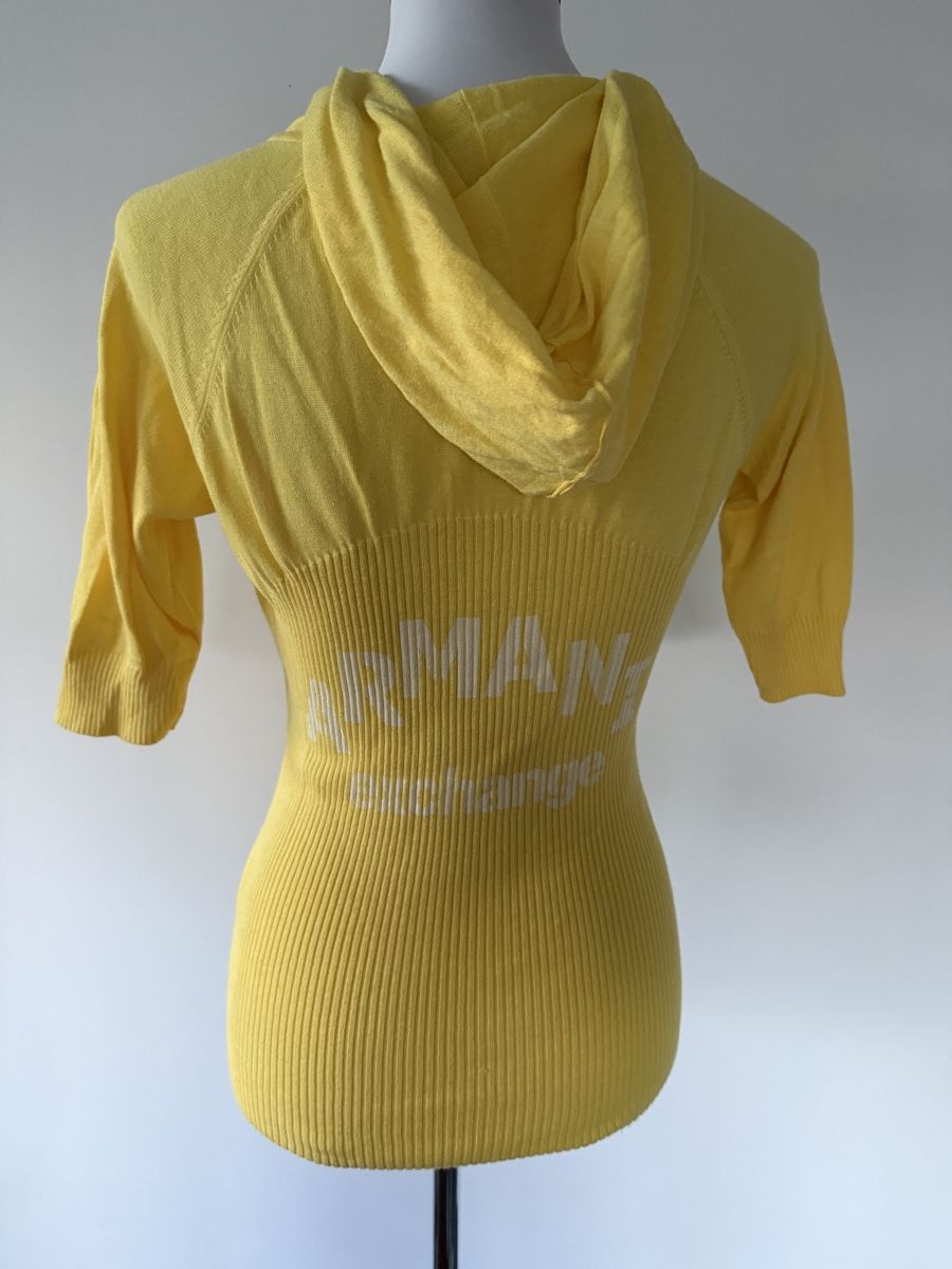 Armani T-shirt: AX Armani Exchange Gelber Kapuzenpulli Pullover Kurzarm Gr.  – Usato da Zürich venduto da JOD213 3