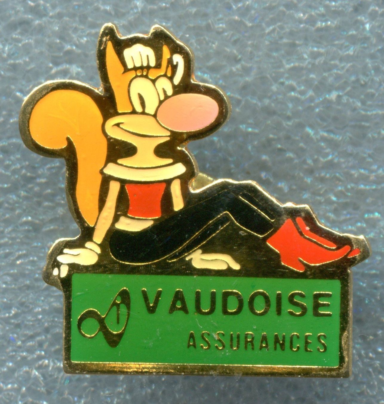 Placchette & Badge: VAUDOISE  Versicherung – Usato da Winterthur venduto da Sammleroase