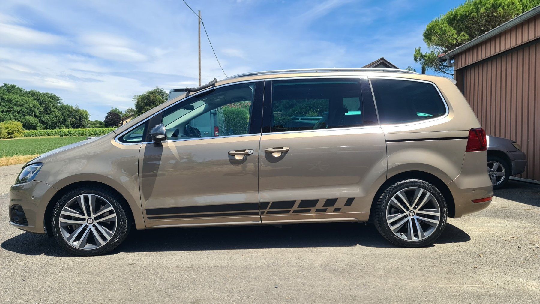 Seat Autos: Seat Alhambra adaptée – D'occasion à Presinge par alienor_24