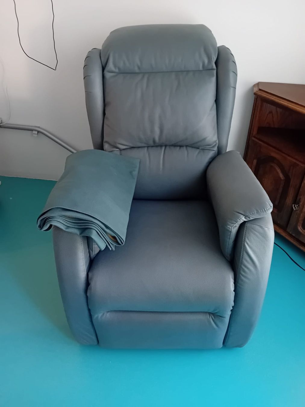 Sessel: Poltrona elettrica – Gebraucht aus Giubiasco von UREL67