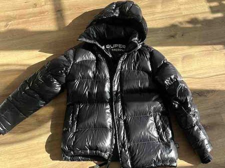 Aritzia Superpuff Daunenjacke Grösse XS