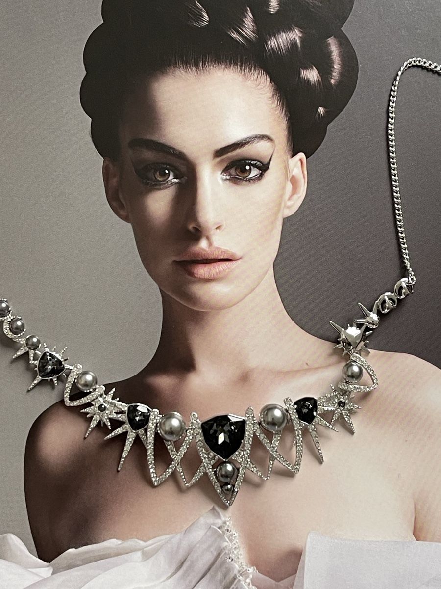 Swarovski Catenine: Swarovski Statement-Collier – Schwarzer Kristall & Perlen – Nuovo (secondo la descrizione) da Winkel venduto da Glamour-Style 2