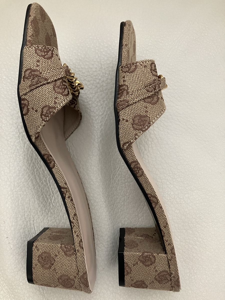 Scarpe da donna: Wunderschöne Braun/beige Schuhe, Gr.40 – Nuovo (secondo la descrizione) da Bubikon venduto da nb_b8d9 2