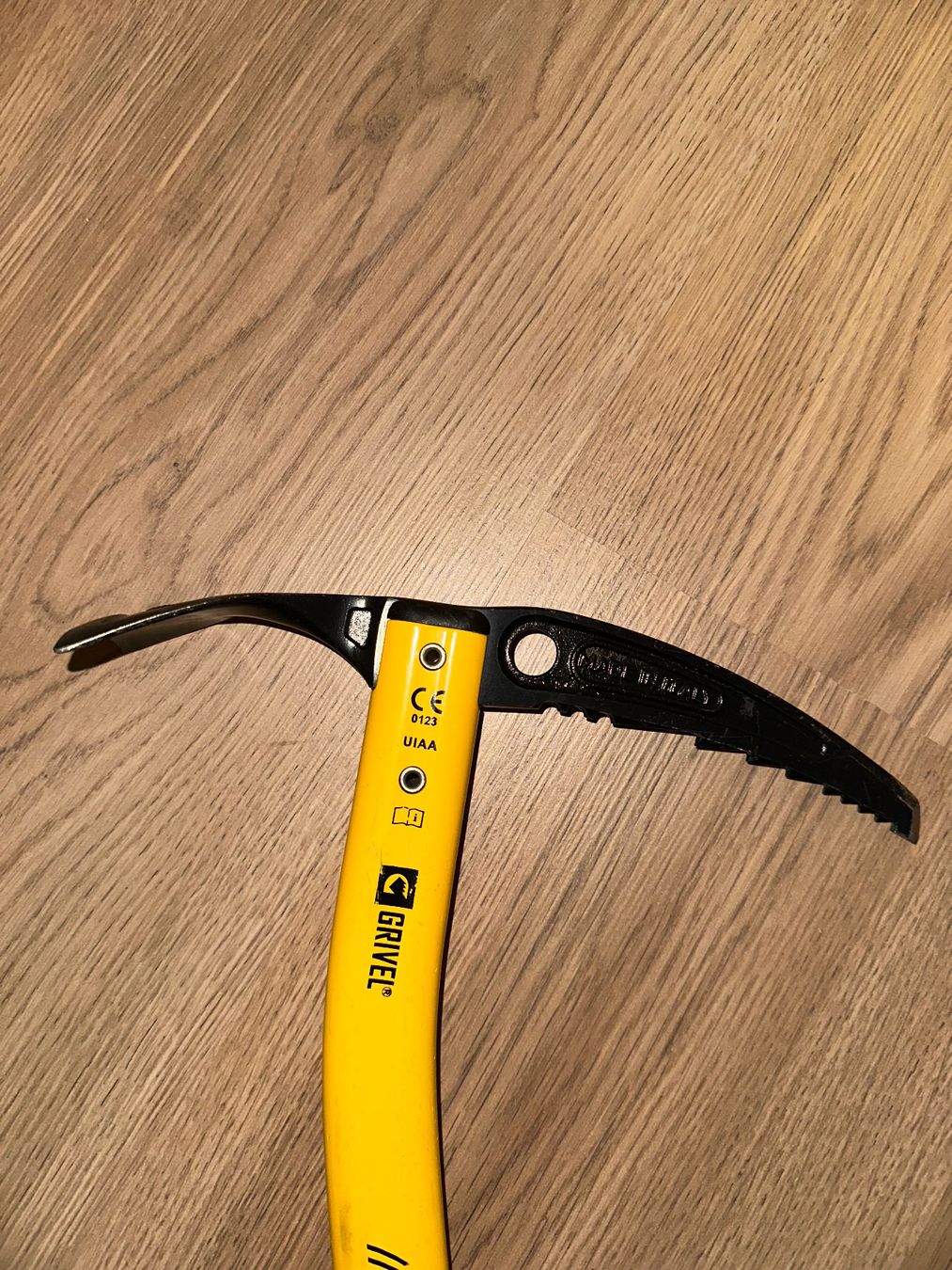 Grivel Attrezzatura da arrampicata: Grivel Air Tech Evo Pickel 53 – Usato da Appenzell venduto da SaidBe 1