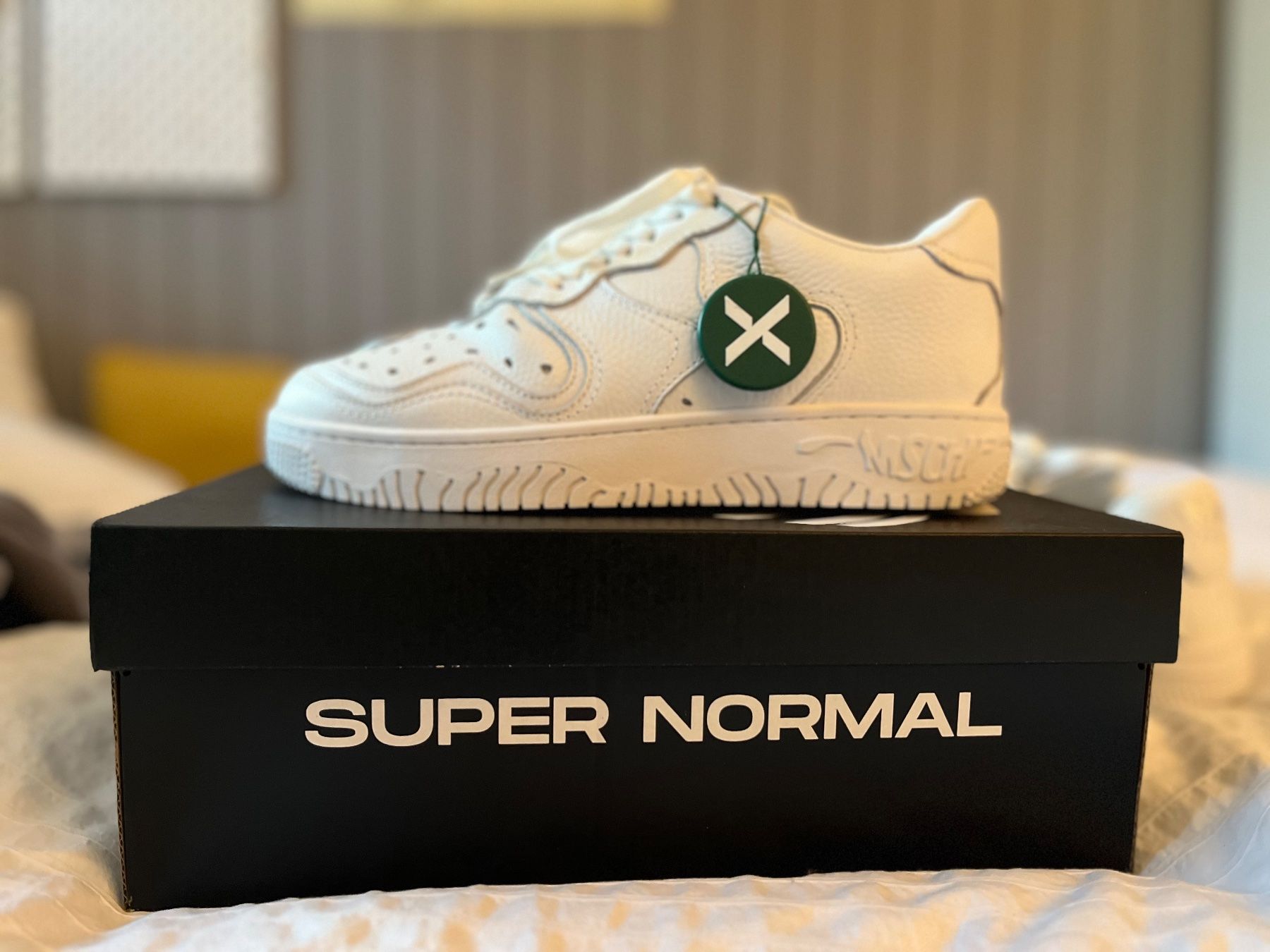 Scarpe da uomo: MSCHF Sneaker Neu – Nuovo e nell'imballaggio originale da Mosnang venduto da ajdan74 1