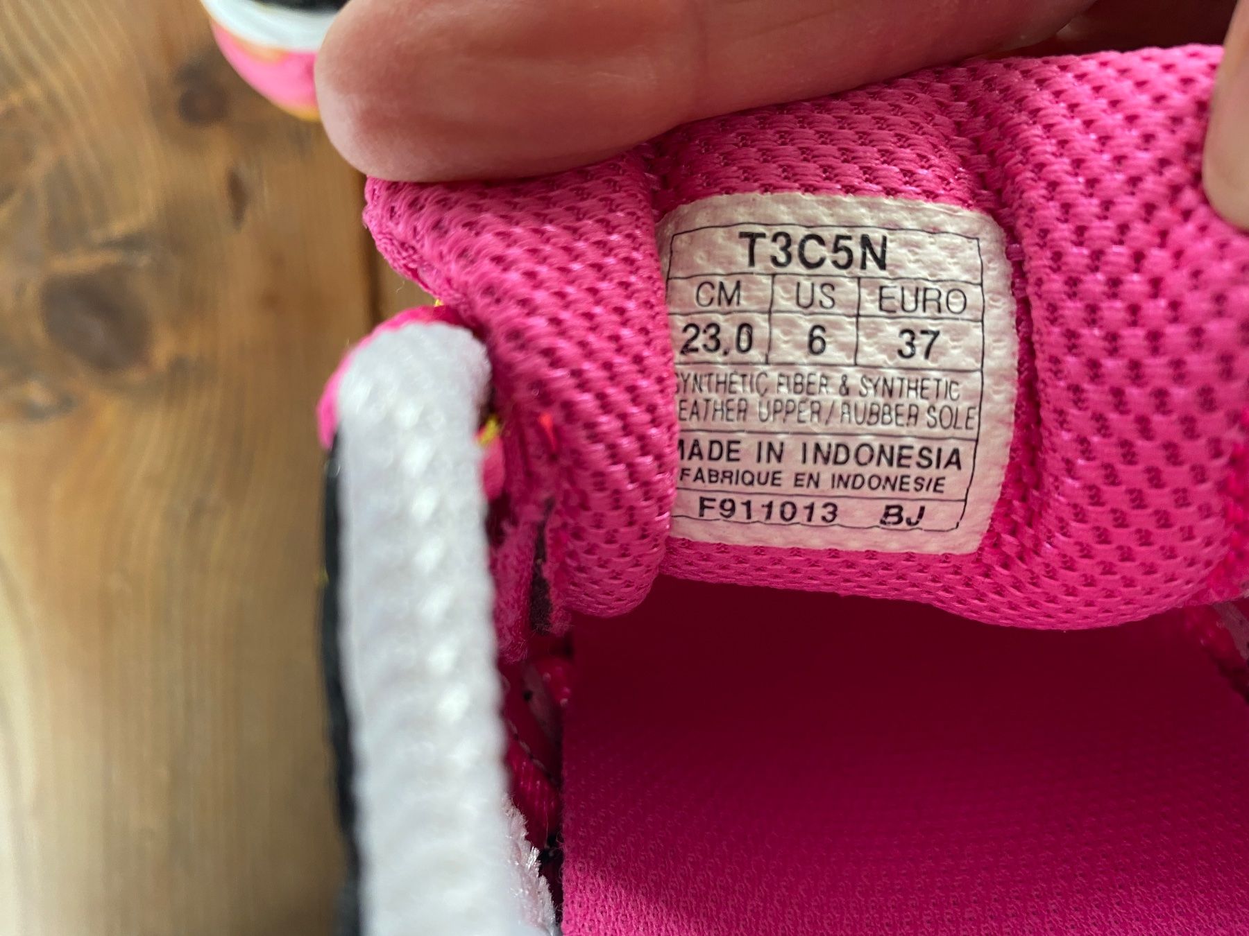 Asics Scarpe da donna: Asics Gel Cumulus 15 Grösse 37 – Nuovo (secondo la descrizione) da Malans GR venduto da merlot03 4