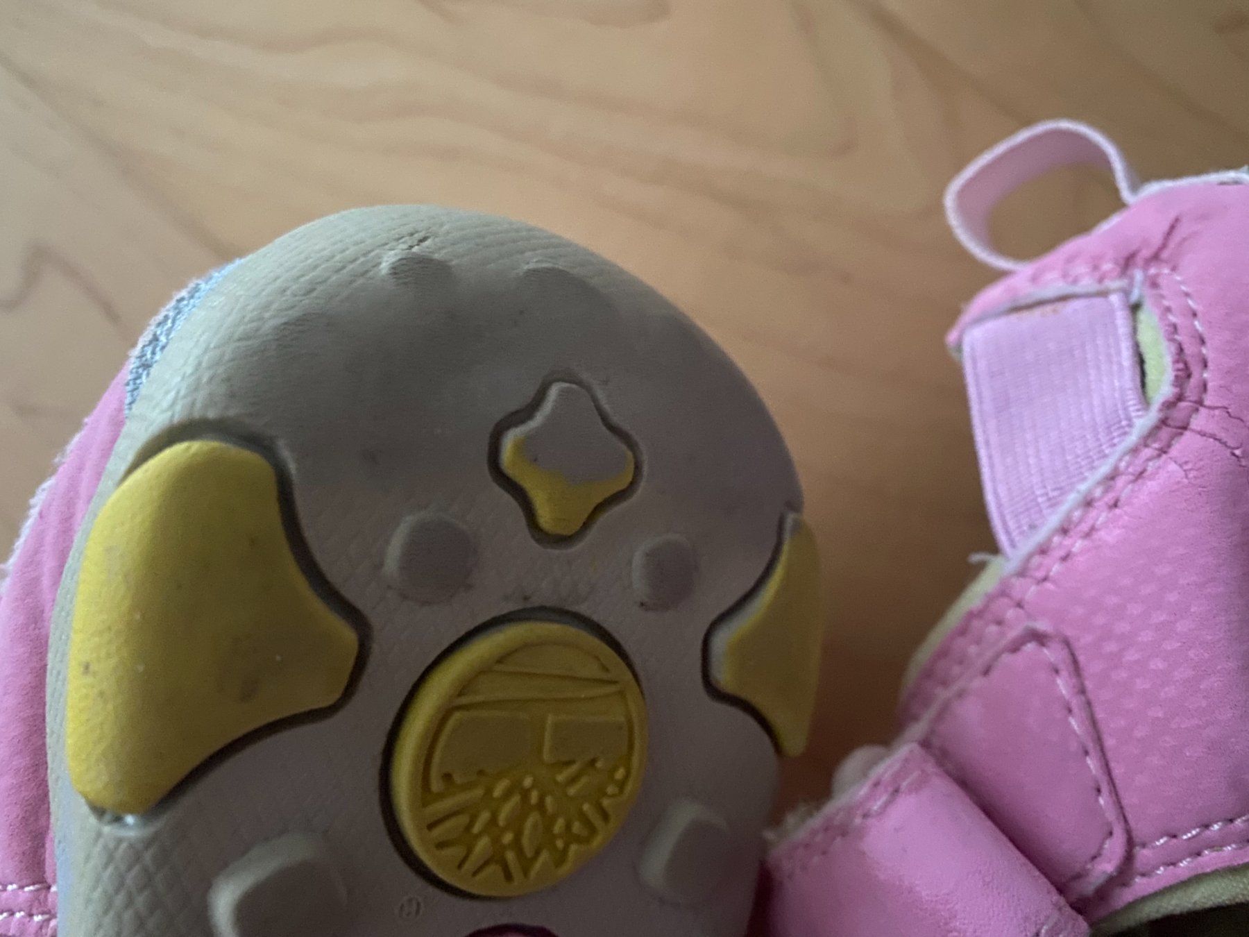 Timberland Scarpe per ragazze: Sandalen Timberland Gr. 31 rosa – Usato da Flawil venduto da savoypremium 2
