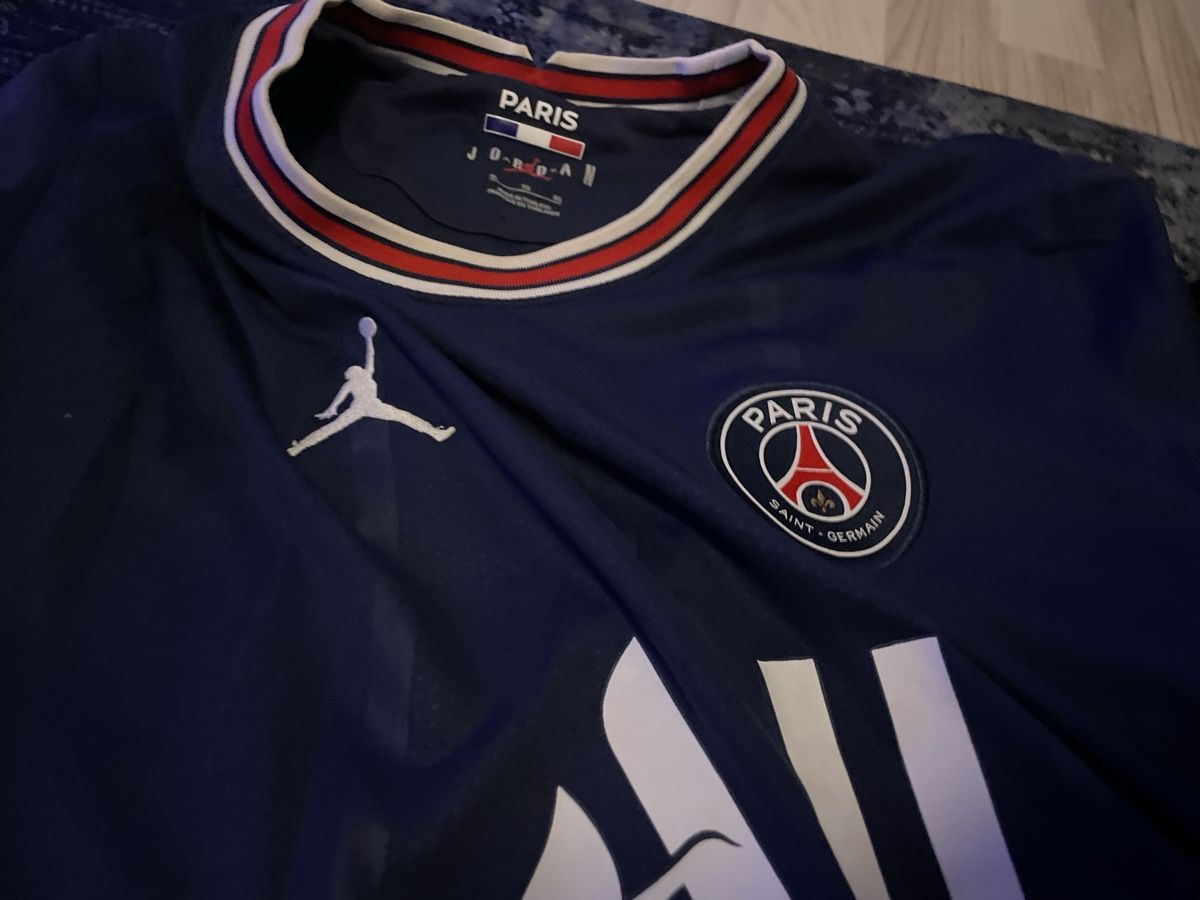 Jordan Canottiere & Pantaloni: PSG Trikot zu verkaufen !! – Usato da Kollbrunn venduto da Gibli 2