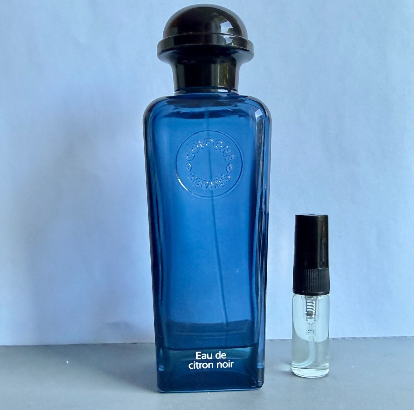 Hermès Parfums & Eau de Toilette: Hermès Eau de Citron Noir 3 ml – Neuf (Voir description) à Zürich par msmx