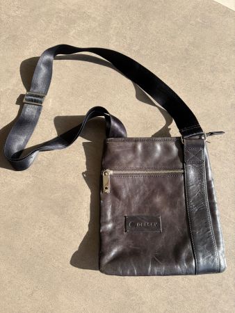 Delsey Umhängetasche aus Leder