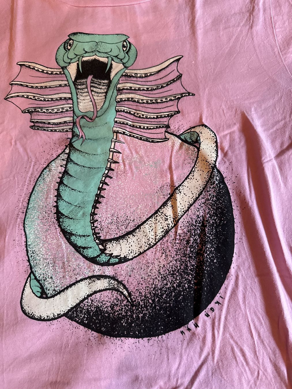 T-shirt: Ikan hyu T-Shirt – Usato da Walkringen venduto da buetzu08 1