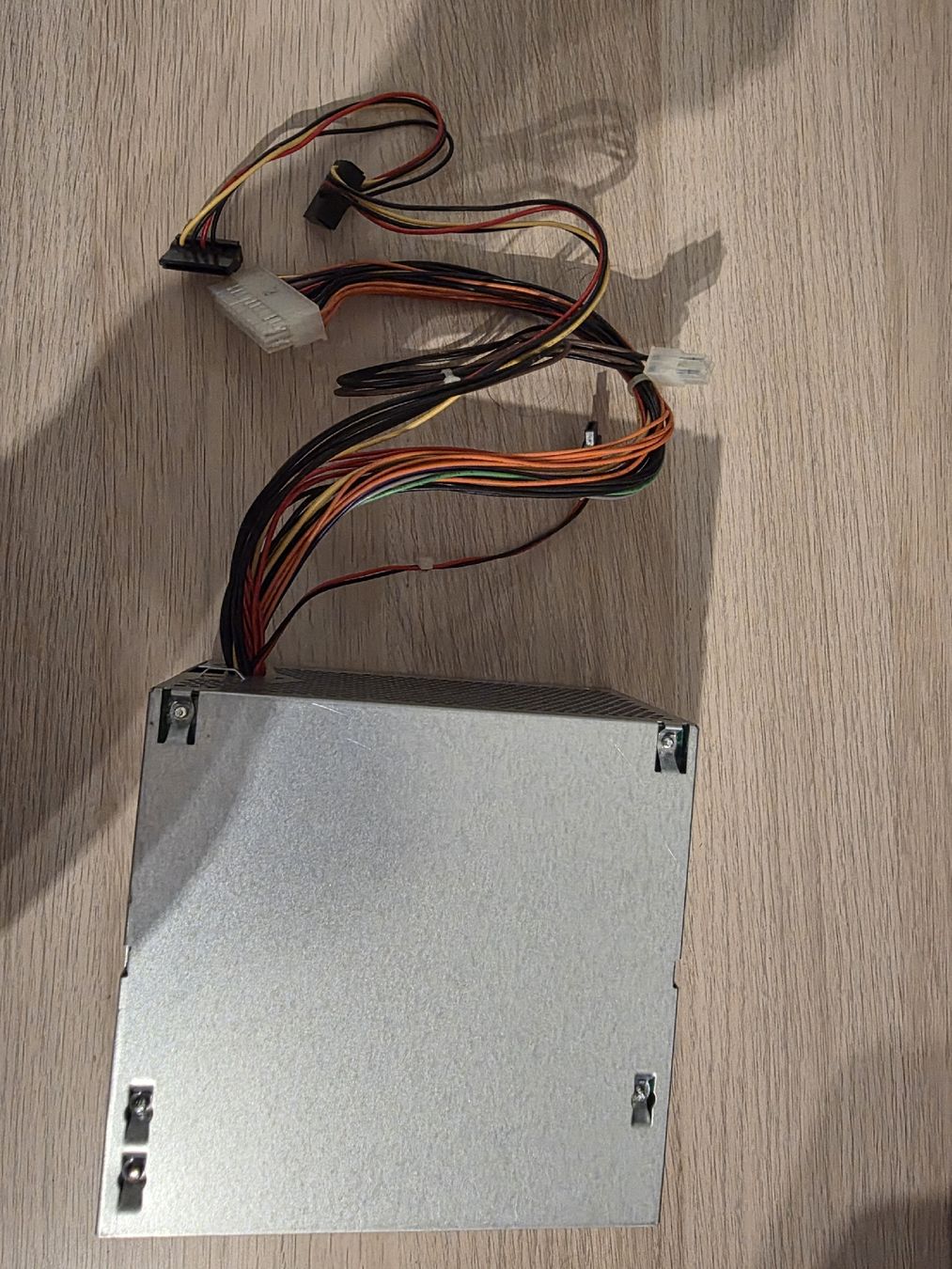 PC: Alimentation PC HP 180W – Usato da Féchy venduto da ser_vxd2