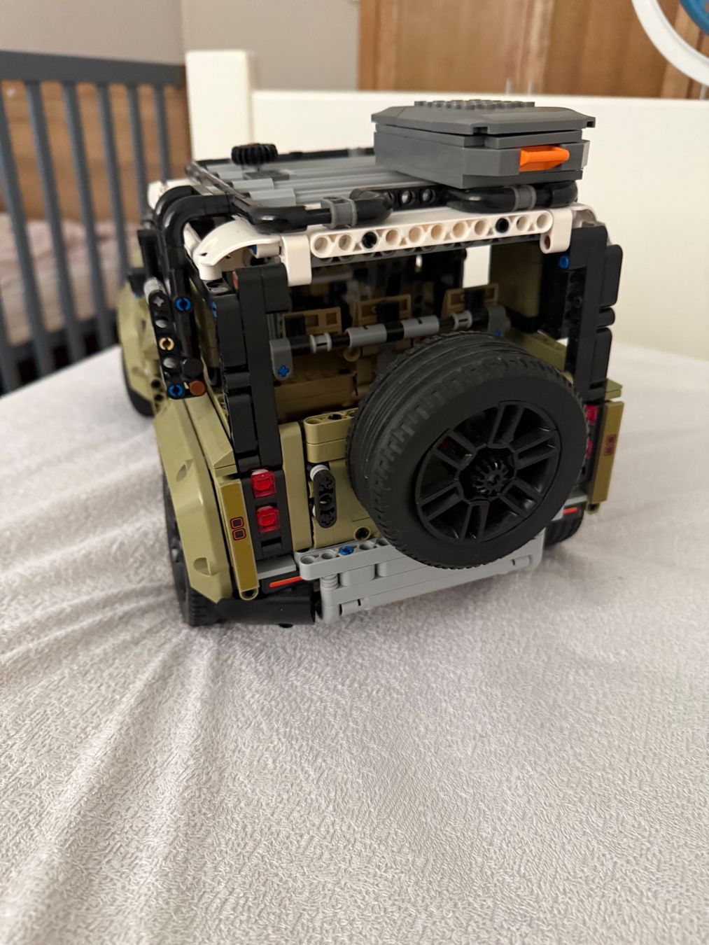Technics Jeux de construction: LEGO Technic Land Rover Defender  assemblage complet – Neuf (Voir description) à Allschwil par Uhrmach4057 2
