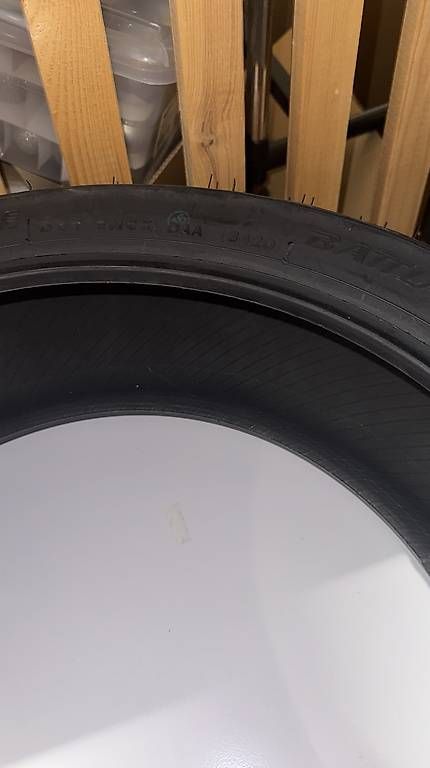 Pneus & Kompletträder: Motorradreifen Bridgestone S22  – Gebraucht aus Frauenfeld von ericolor 2