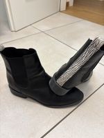 Bottines Chelsea noires cuir détail zébré état correct