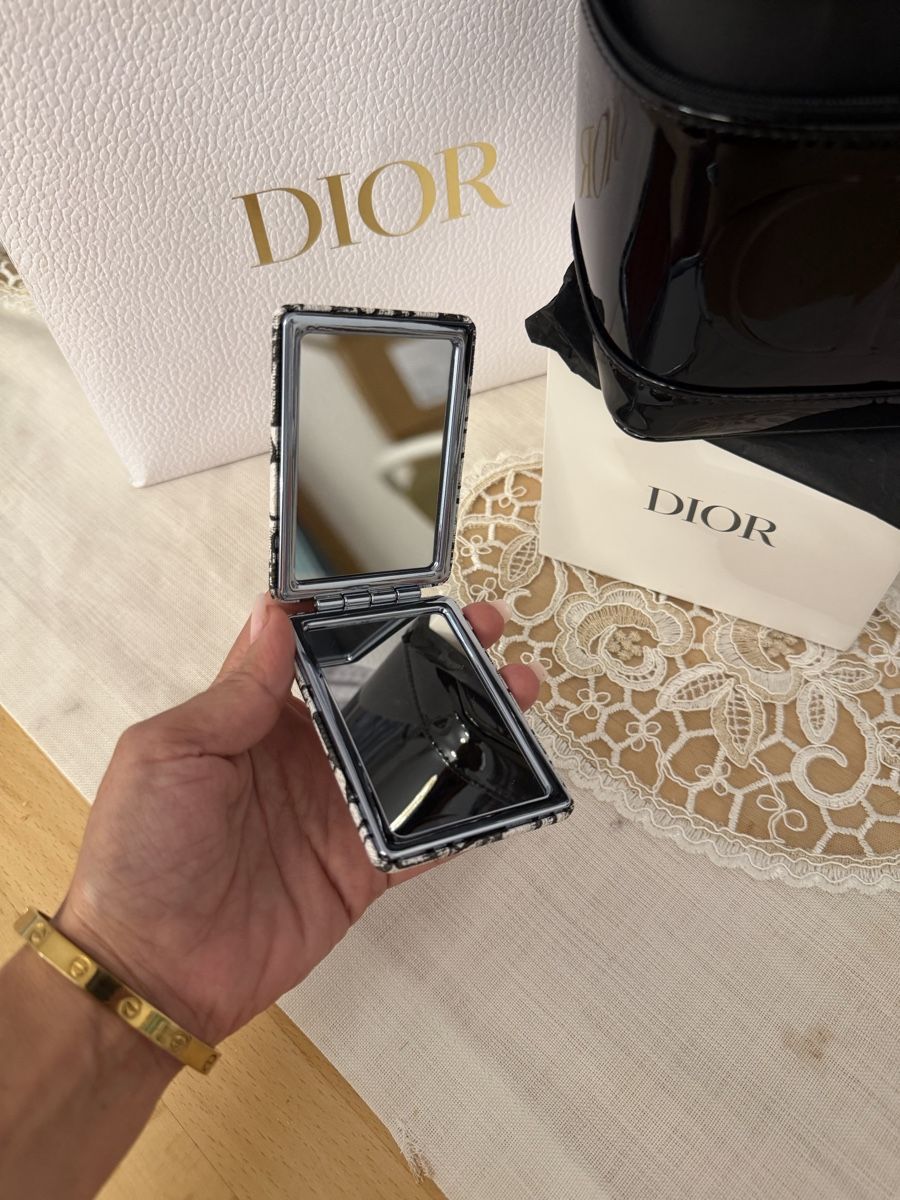 Dior Custodie per cosmetici: Original DIOR Beauty Vanity Schwarz  – Nuovo e nell'imballaggio originale da Bern venduto da AndrewHM 4
