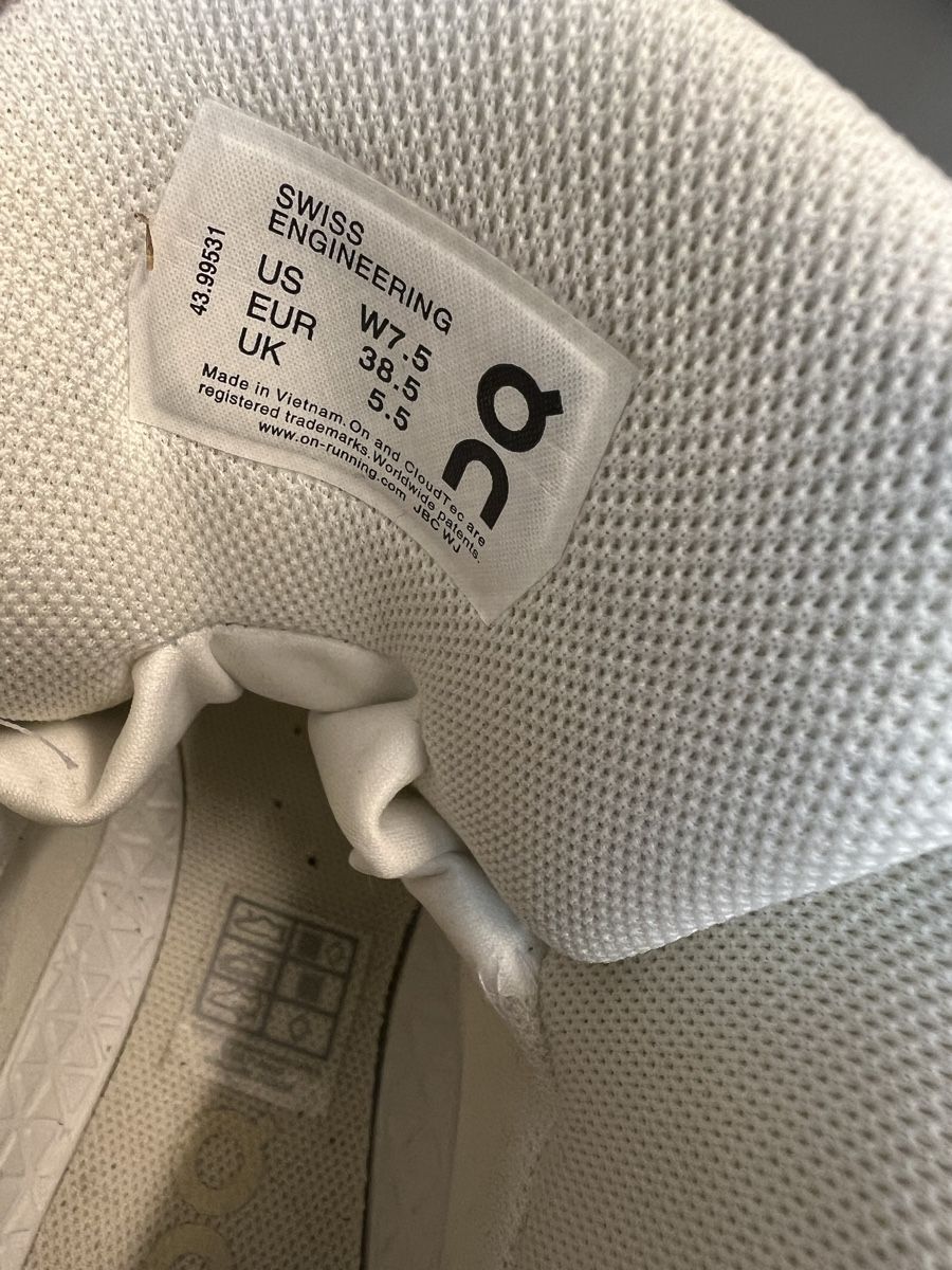 On Scarpe da donna: On Wanderschuhe wasserfest (neu) – Nuovo (secondo la descrizione) da Solothurn venduto da Spicar 3