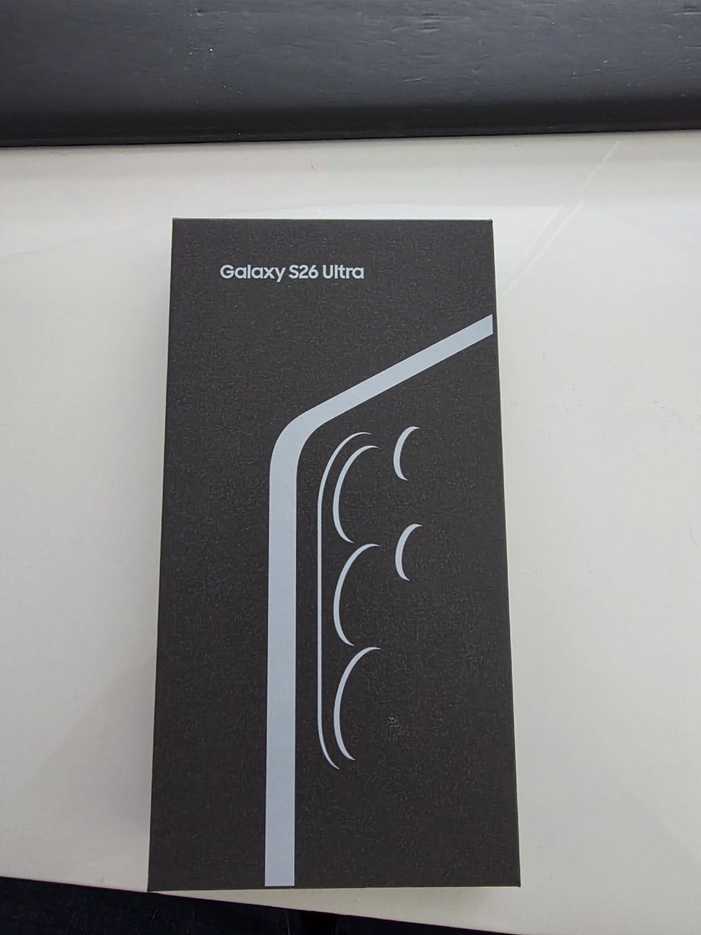 Samsung Telefoni cellulari / Smartphones: Samsung Galaxy S26 Ultra / 256GB / Silver Shadow – Nuovo e nell'imballaggio originale da Opfikon venduto da marlboro_smoker