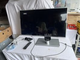 Panasonic Fernseher -47 Zoll (70)