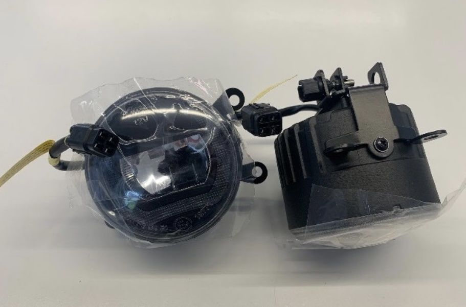 Subaru Tutti pezzi di ricambio auto: LED Nebellampe Subaru + Tagfahrlicht – Nuovo e nell'imballaggio originale da Buchs ZH venduto da scarah 1