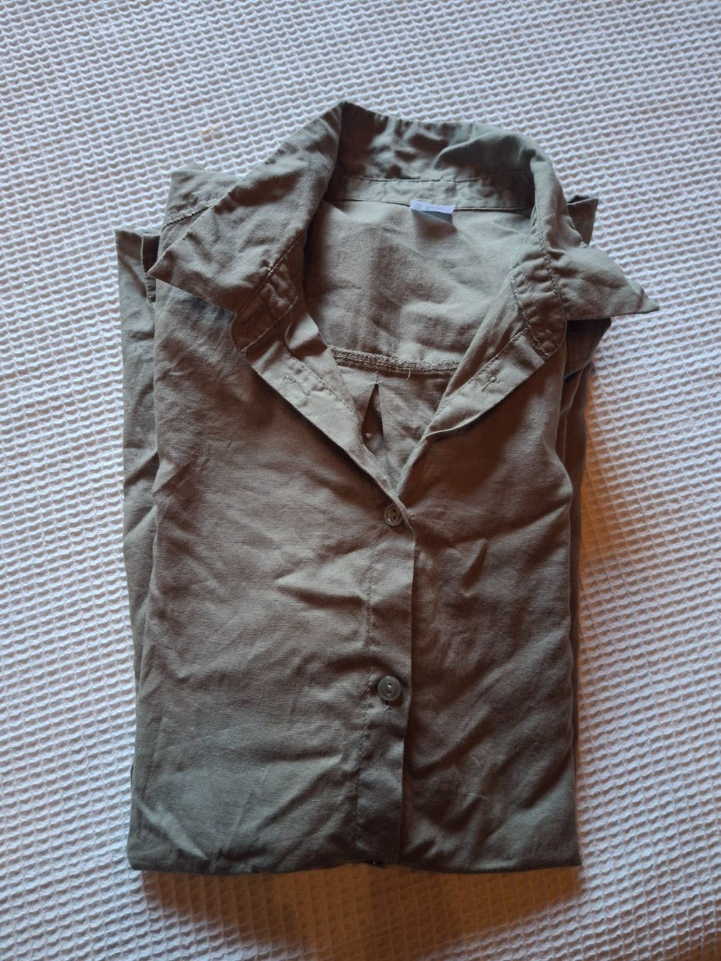 Camicette: Chemise longues manches taille 32 vert olive – Usato da Villiers venduto da san_jn5w 4