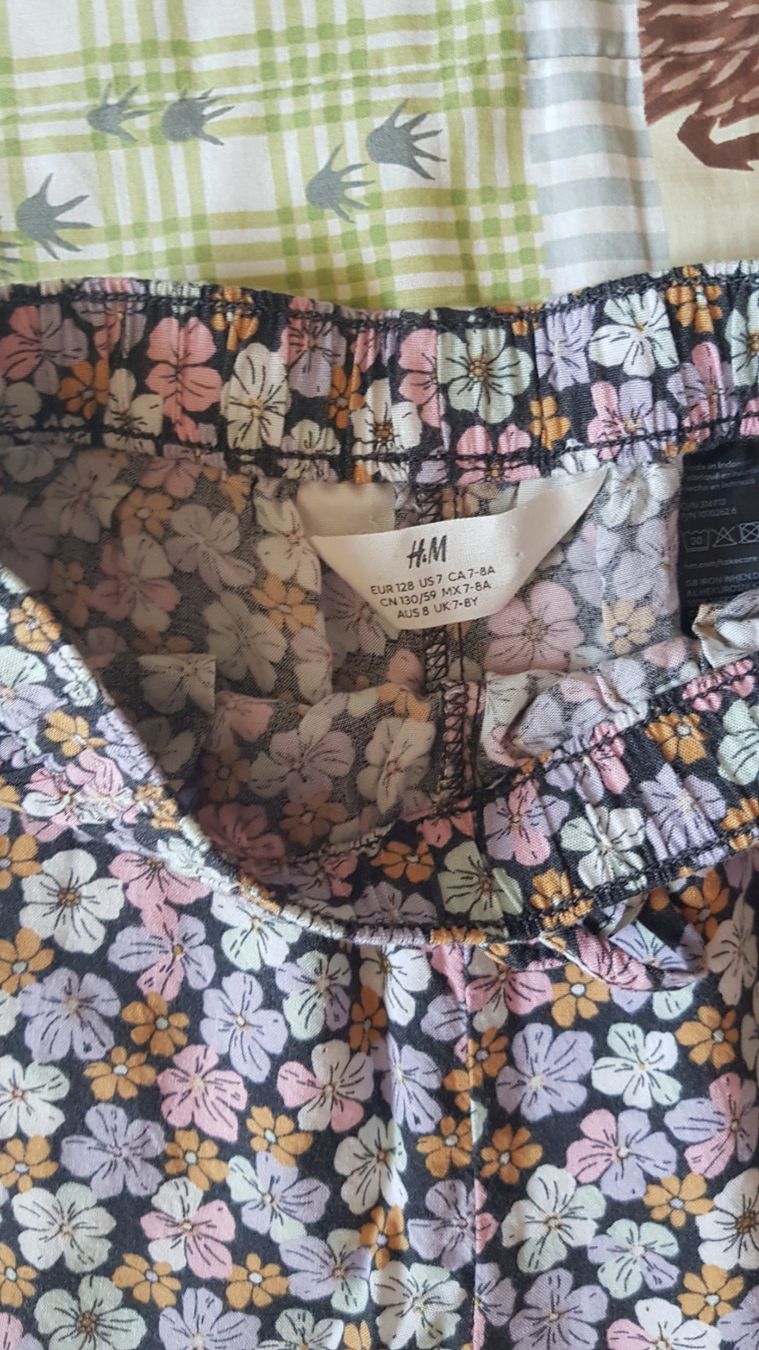 H&M Pantaloni: Sommerhose H&M Gr.128 – Usato da Luzern venduto da silvermoon12 1