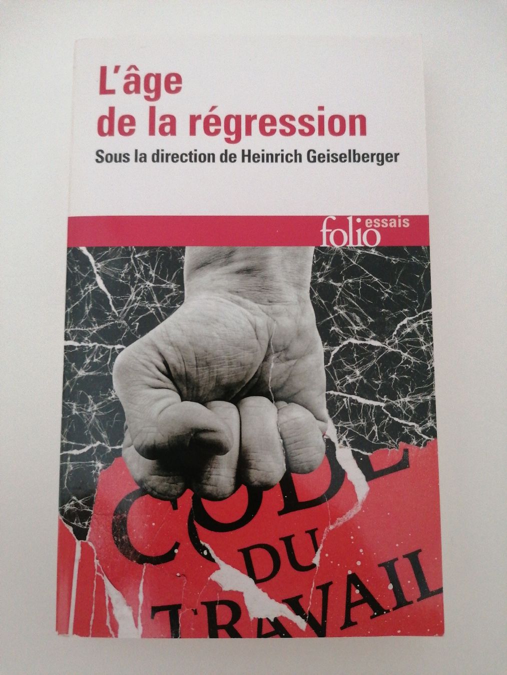 Libri: L'âge de la régression  – Usato da Ecublens VD venduto da loi_dy6b