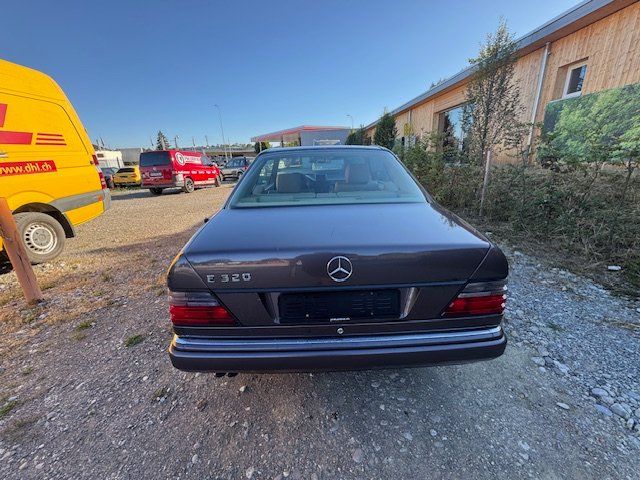 Mercedes-Benz Autos: Mercedes E320 Coupe W124 – D'occasion à Weinfelden par paw14 5