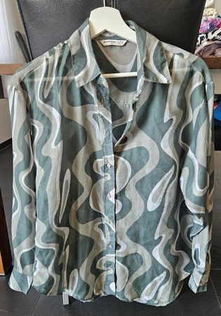 Mintgrün gemusterte Bluse