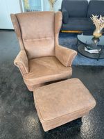 IKEA STRANDMON Ohrensessel mit Hocker – Wildleder-Optik