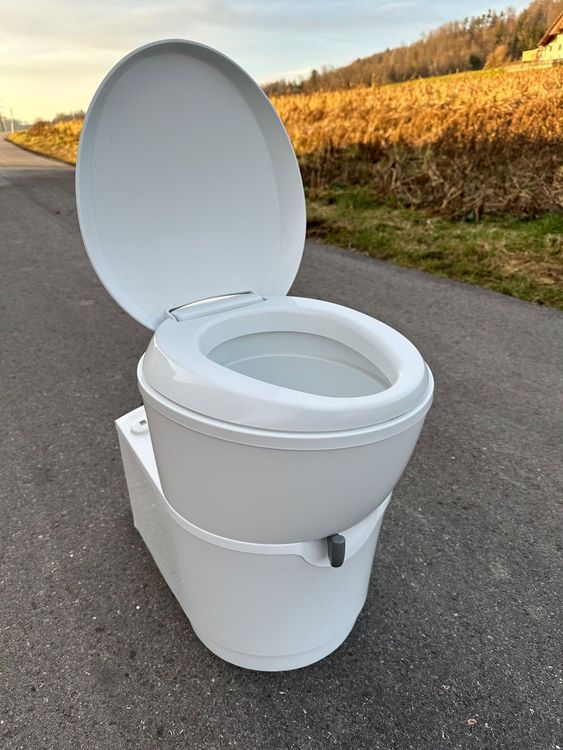 BRUNNER Optitoil Toilette – Mobile Eimertoilette, 7 Liter Volumen, Sitzhöhe 32 Cm