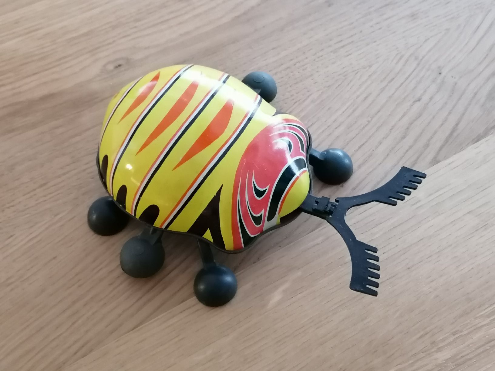 Spielzeuge: Blechspielzeug - Käfer – Gebraucht aus Basel von vintagecollector