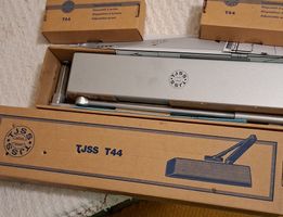 Türschliesser TJSS T44 silber gebrauchter Zustand